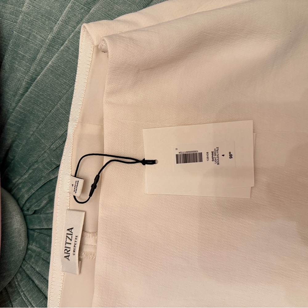 NWT Aritzia Women's Cream Mini Skirt - Brand - Picture 3 of 3